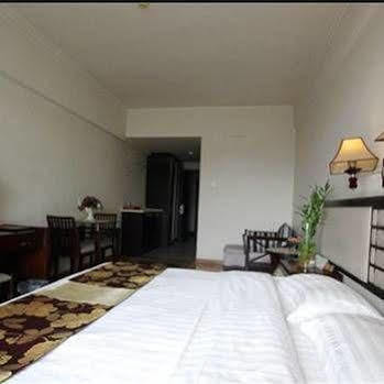 Green Bamboo Hotel 구이린 시 외부 사진